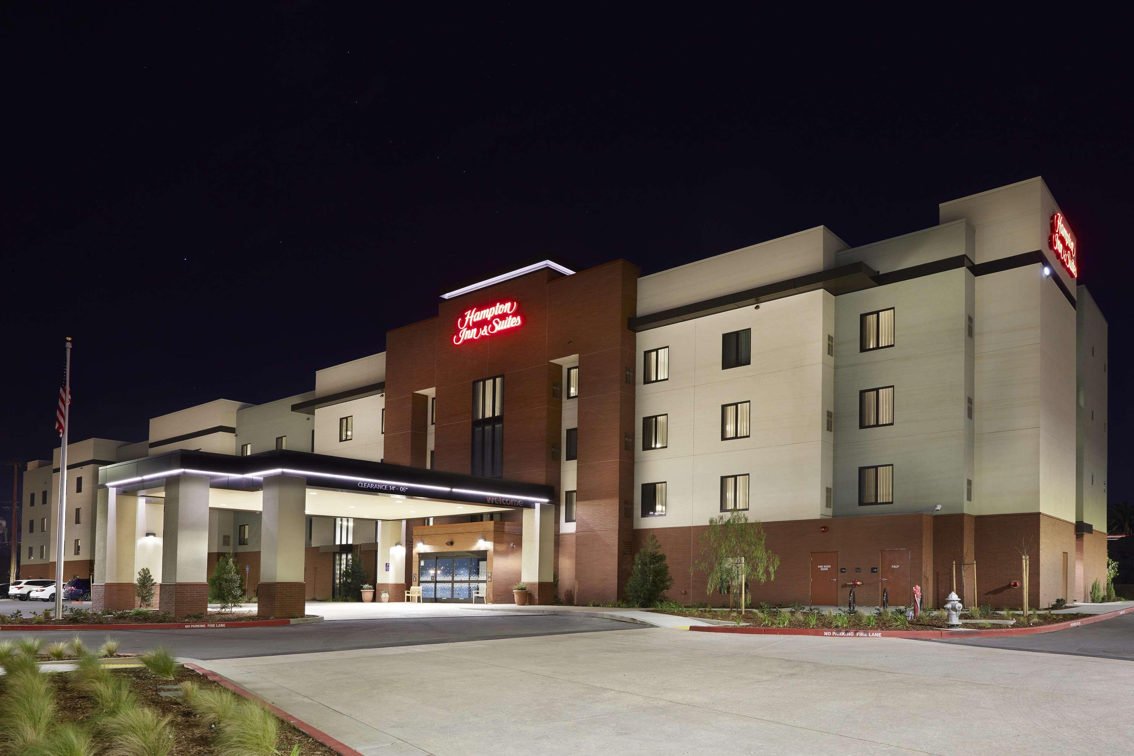 Hampton Inn & Suites Sacramento At Csus מראה חיצוני תמונה