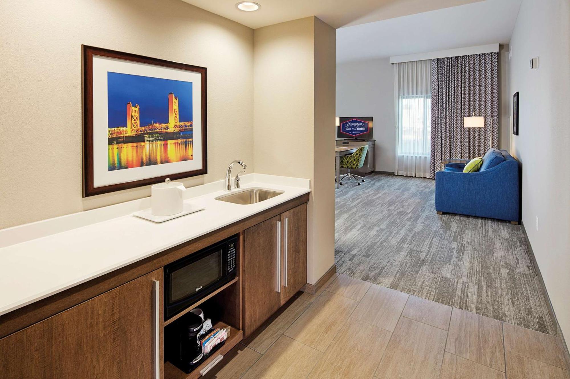 Hampton Inn & Suites Sacramento At Csus מראה חיצוני תמונה